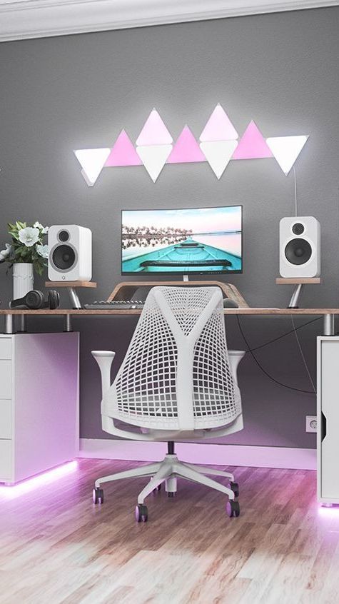 Wireframe Chair Gaming Setup