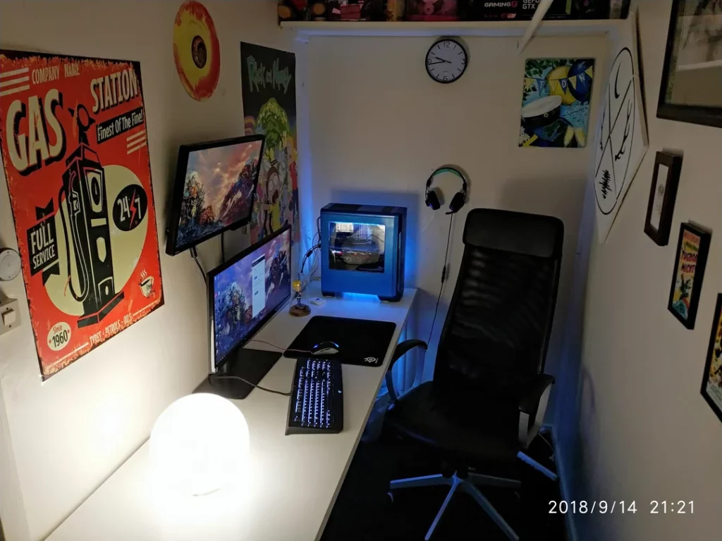 Small Closet Gaming Room Setup