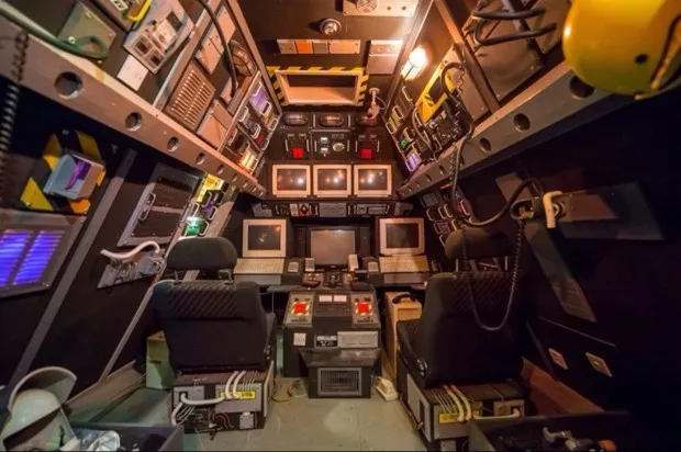 Retro Spaceship Gaming Room