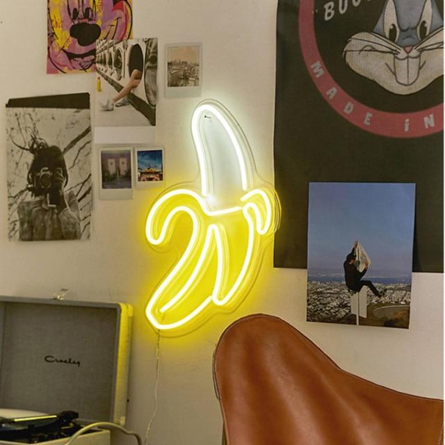 Banana neon light 