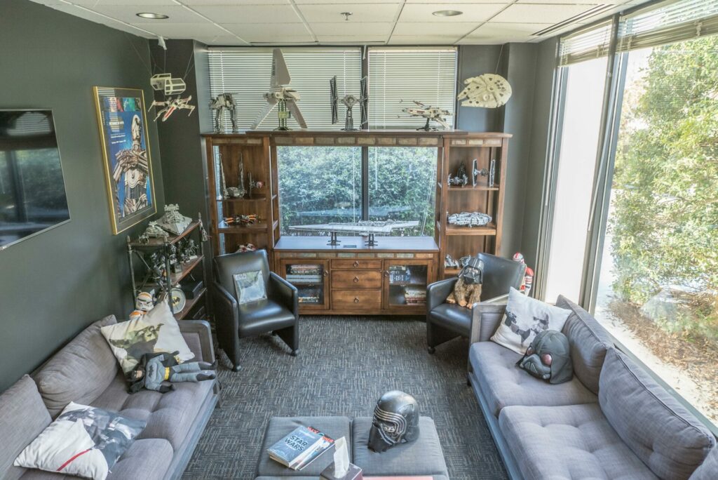 Star Wars-themed psychologist's office