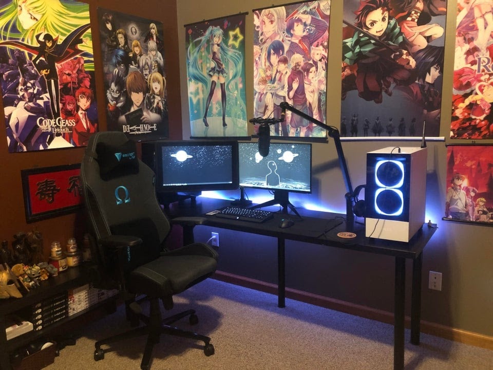 clean otaku room