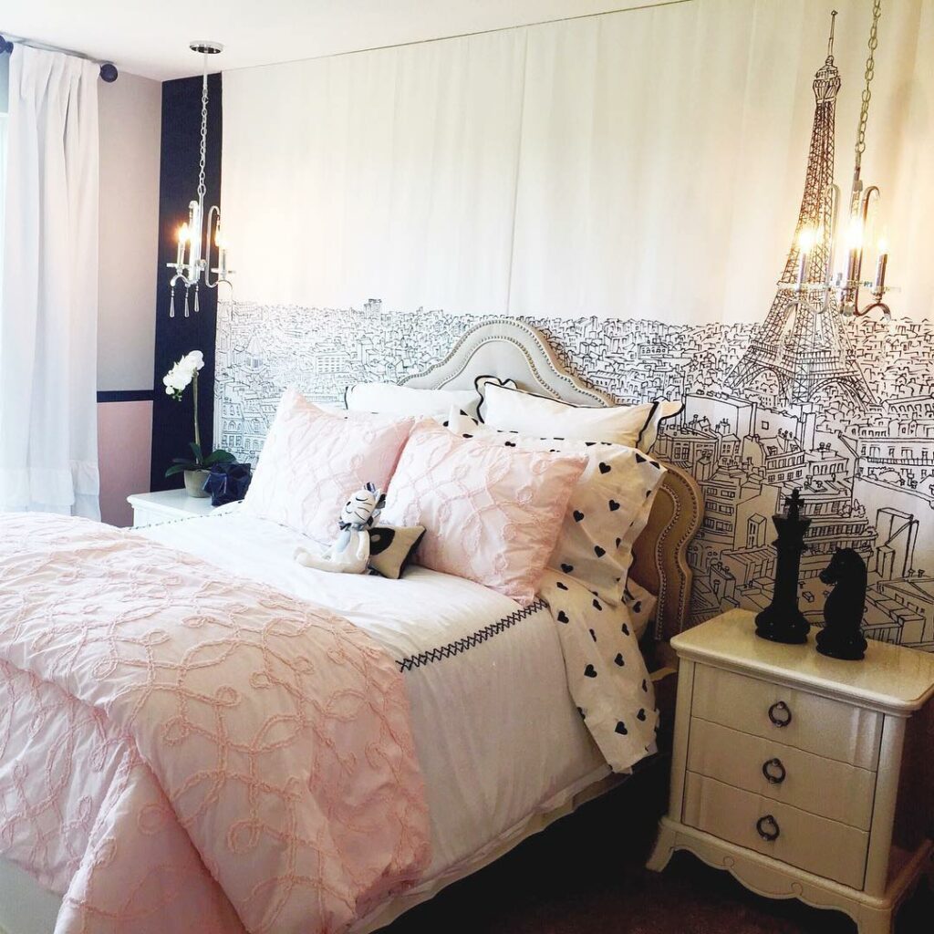 Paris-themed bedroom