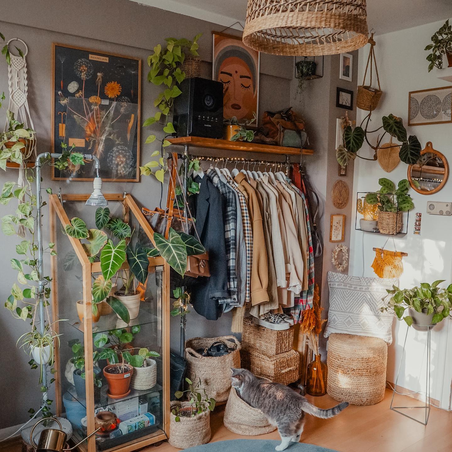 21 Aesthetic Bedroom Ideas That Will Make You Swoon Displate Blog