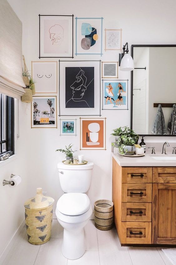 23 Simple Bathroom Wall Decor Ideas, Art Ideas For Bathroom