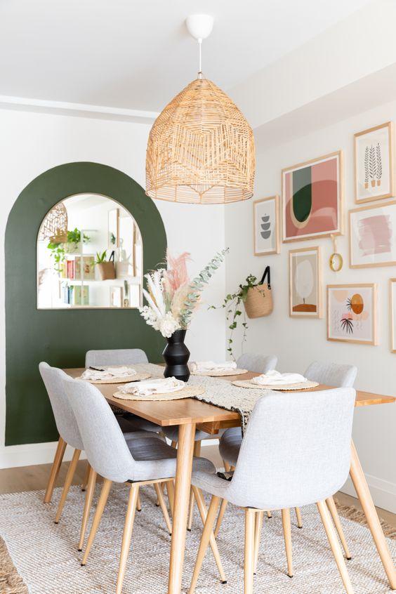 how to decorate a small dining room