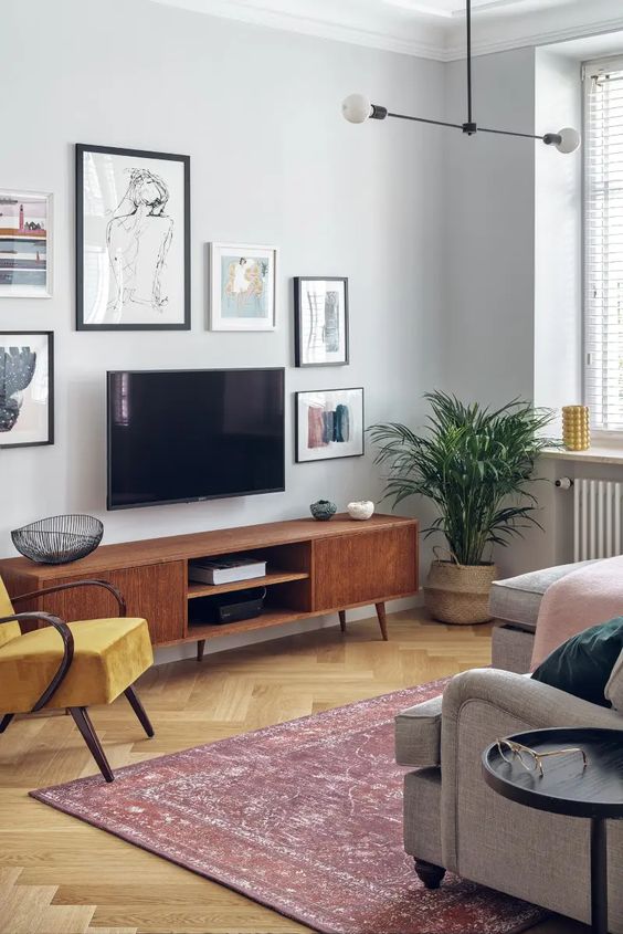 20 Stunning TV Stand Decor Ideas | Displate Blog