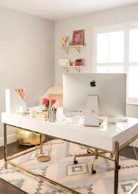 10 DIY Small Home Office Ideas for When You Have No Space! • OhMeOhMy Blog