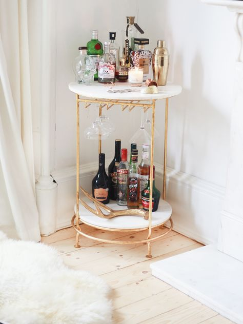 Stylish Mini-Bar Setup in a Jar