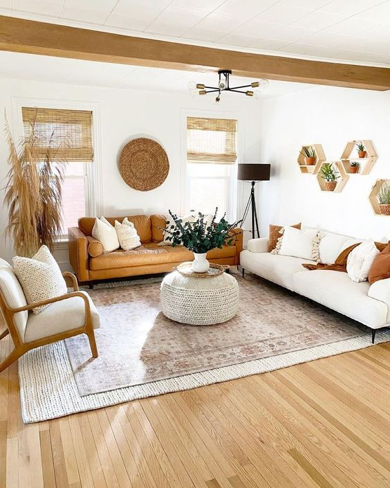 22 Bohemian Decor Essentials for Boho Chic Style  Chic living room decor, Boho  chic living room, Decor essentials