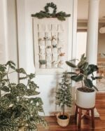 24 Christmas Wall Decor Ideas To Try This Holiday Season | Displate Blog