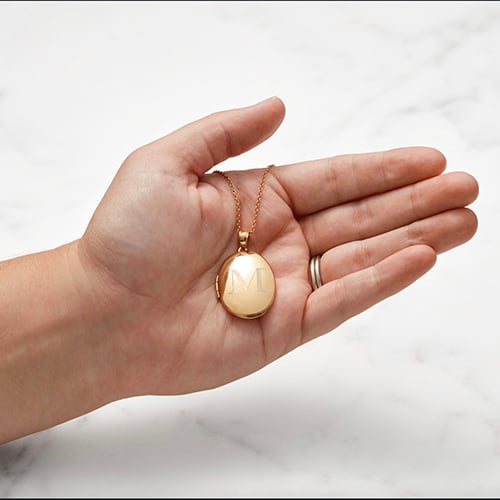 Oval locket necklace